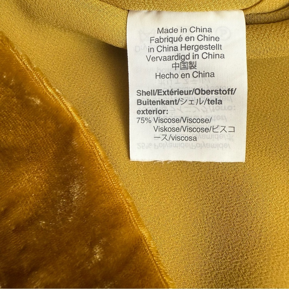 J Crew Velvet Tank Top Womens 8 Golden Yellow Sleeveless Scoop Blouse Fall Holid - Picture 11 of 14